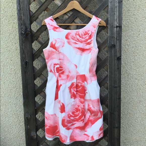 Pink Martini Dresses & Skirts - Pink Martini white and pink dress